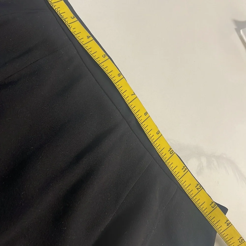 REQUIREMENTS SKIRT